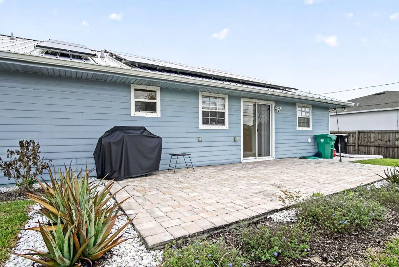 1146 SW Del Rio Boulevard, Port Saint Lucie, FL 34953 Photo