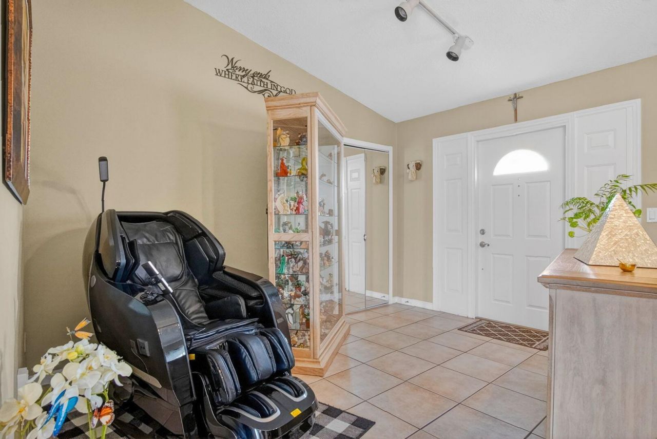 1146 SW Del Rio Boulevard, Port Saint Lucie, FL 34953 Photo