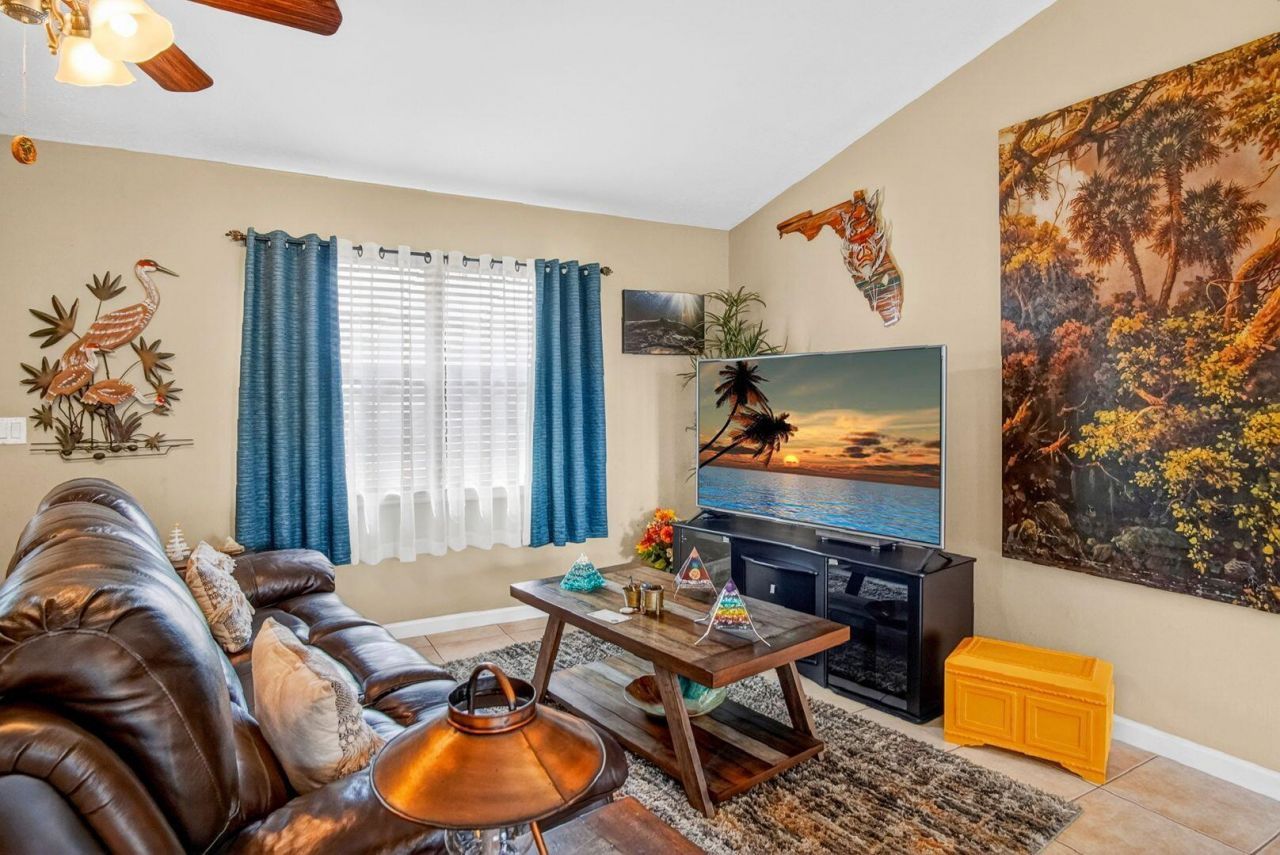 1146 SW Del Rio Boulevard, Port Saint Lucie, FL 34953 Photo