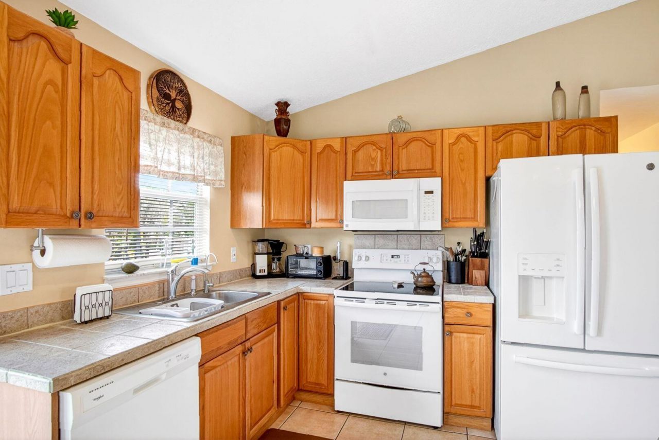 1146 SW Del Rio Boulevard, Port Saint Lucie, FL 34953 Photo