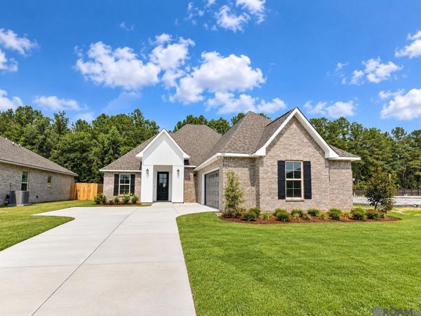 11369 Densmore Dr, Denham Springs, LA 70726