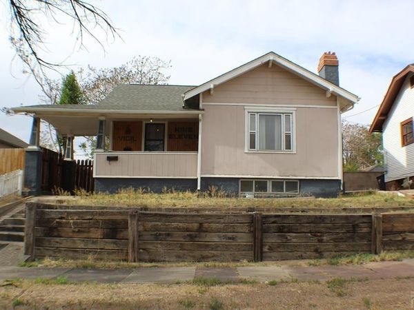 911 E 6th St, Pueblo, CO 81001