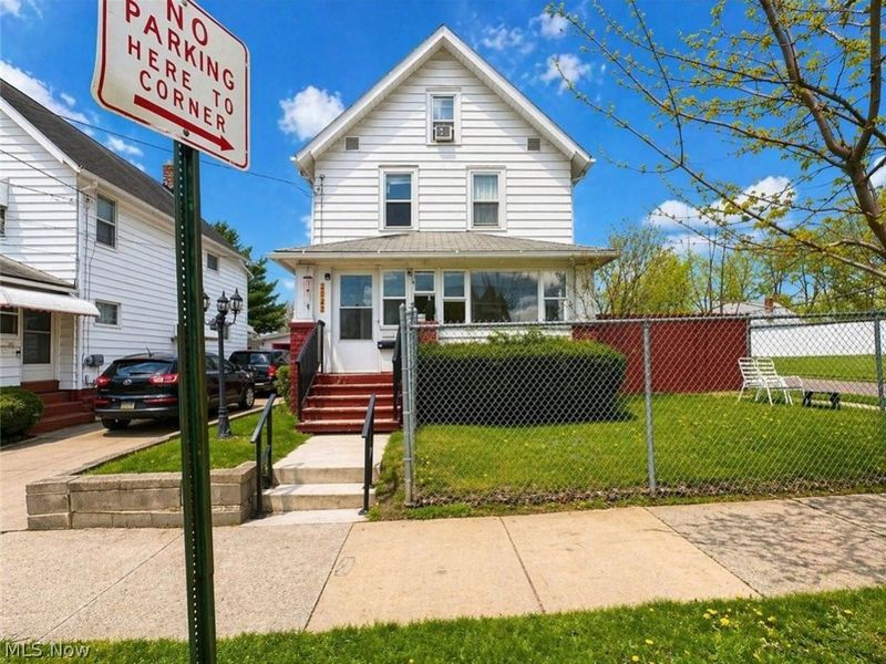 2042 13th Street SW, Akron, OH 44314 Photo 1
