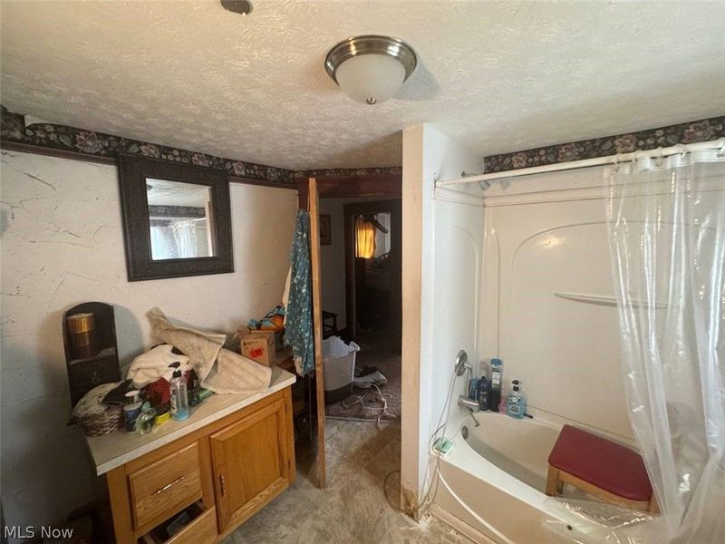 2042 13th Street SW, Akron, OH 44314 Photo 29