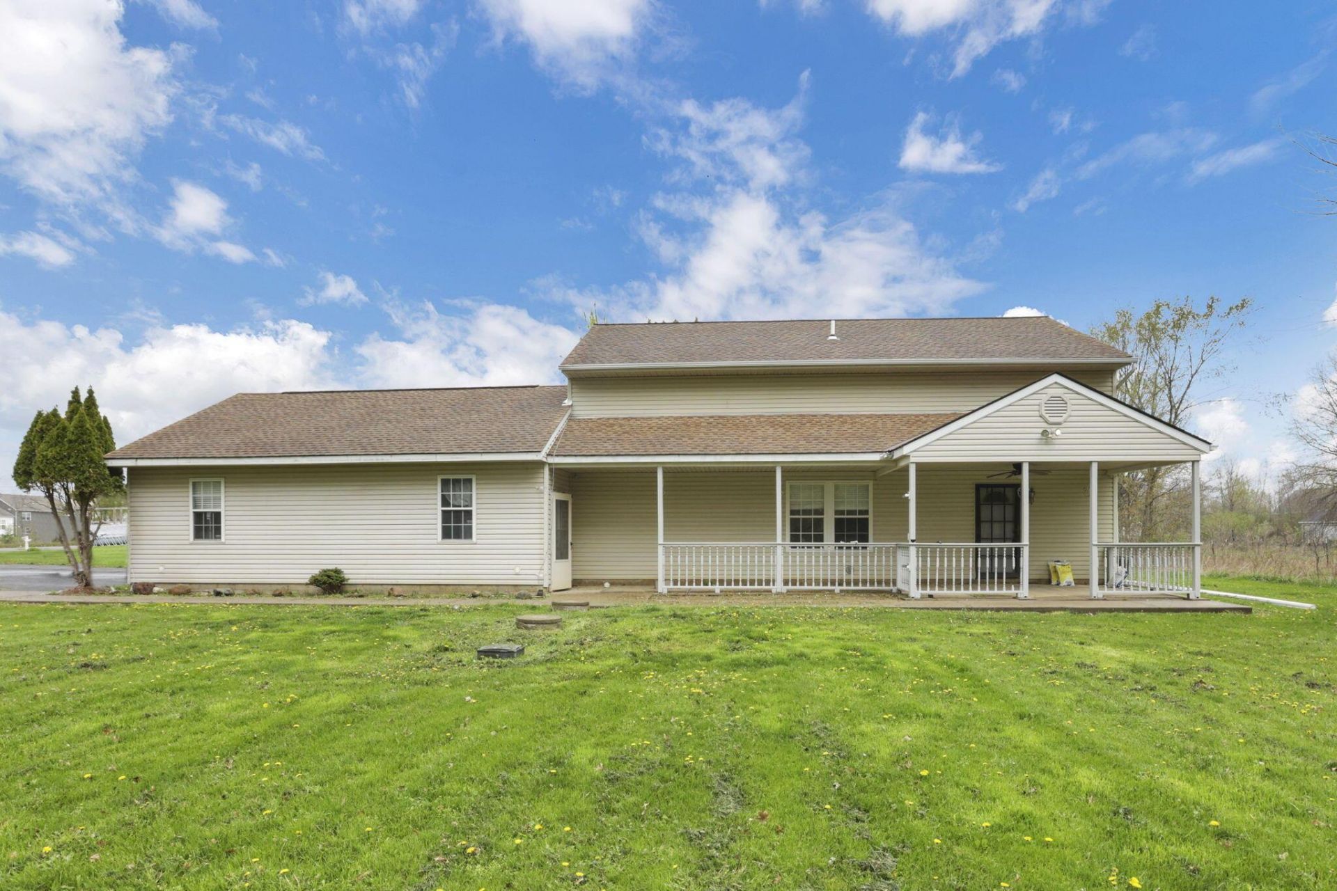 3243 Dixon Road Sw, Pataskala, OH 43062 Main Photo