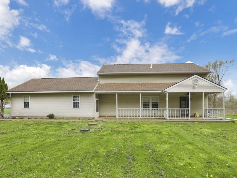 3243 Dixon Road SW, Pataskala, OH 43062 Photo 1