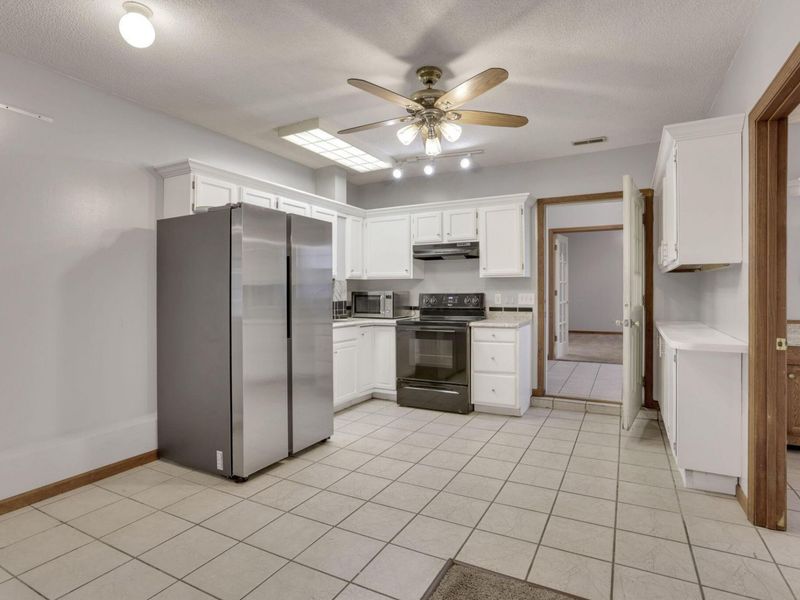 3243 Dixon Road SW, Pataskala, OH 43062 Photo 13