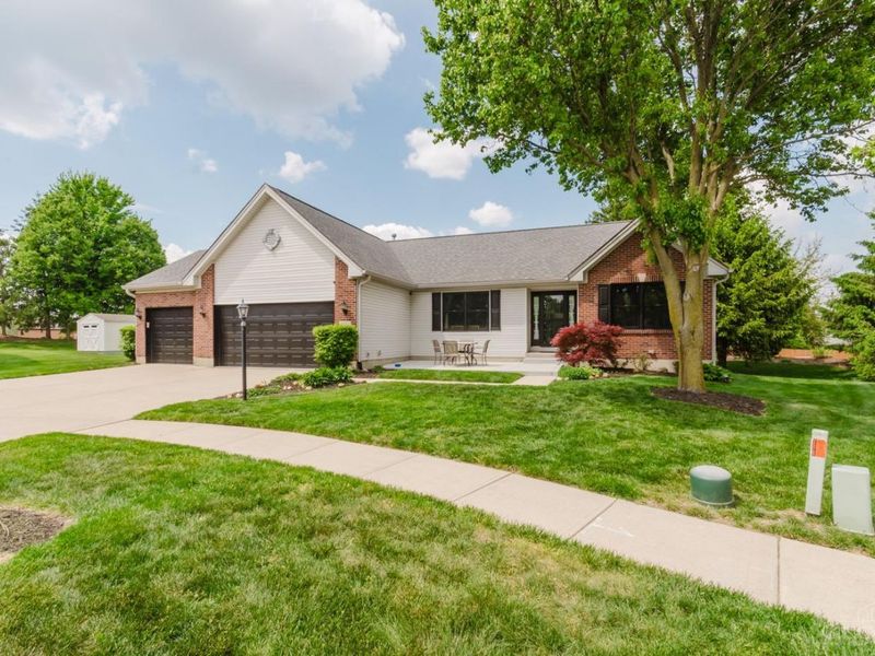 4492 Longmeadow Lane, Beavercreek, OH 45430 Photo 2