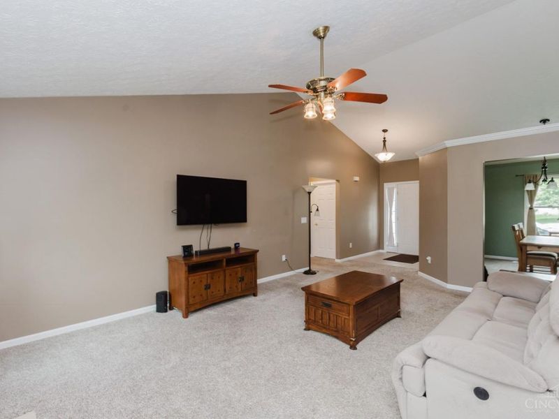 4492 Longmeadow Lane, Beavercreek, OH 45430 Photo 8