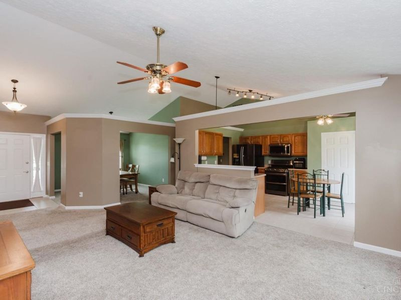 4492 Longmeadow Lane, Beavercreek, OH 45430 Photo 9