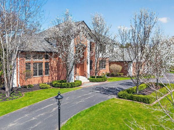 10685 N Wood Crest Dr, Mequon, WI 53092
