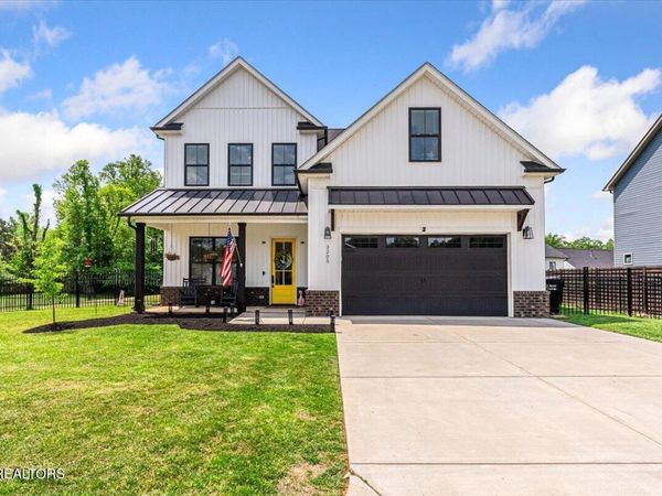 3205 Great Plains Lane, Knoxville, TN 37931
