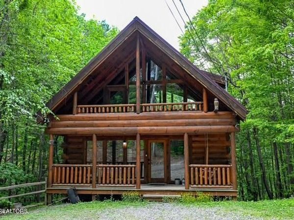 2138 Walnut Court, Sevierville, TN 37876