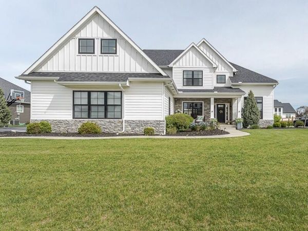9312 Bowman Farms Lane , Sylvania, OH 43560