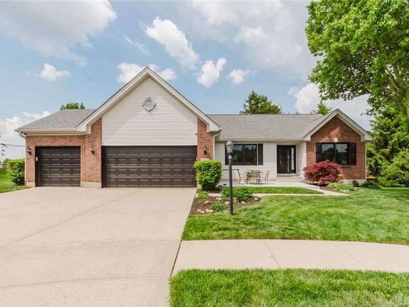 4492 Longmeadow Lane, Beavercreek, OH 45430 Photo 1