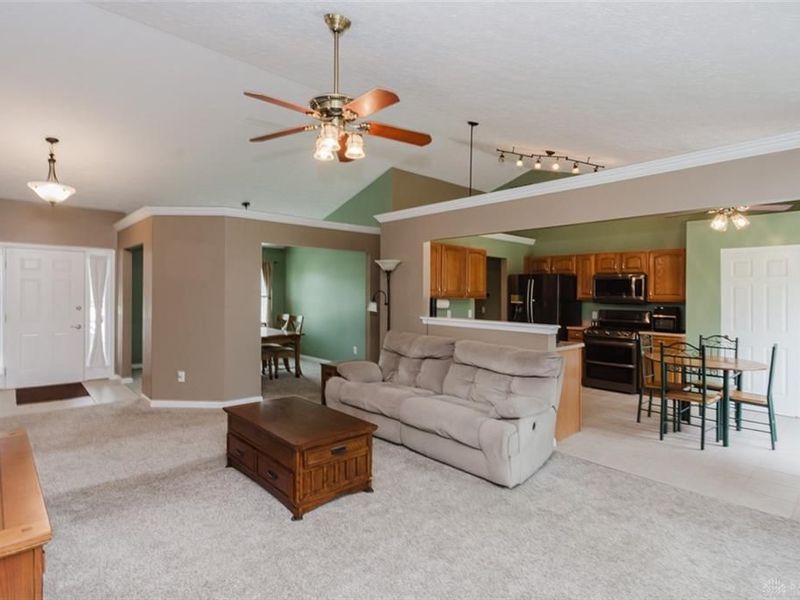 4492 Longmeadow Lane, Beavercreek, OH 45430 Photo 3