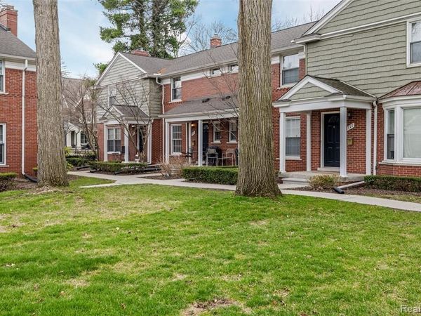 723 N Old Woodward Avenue , Birmingham, MI 48009