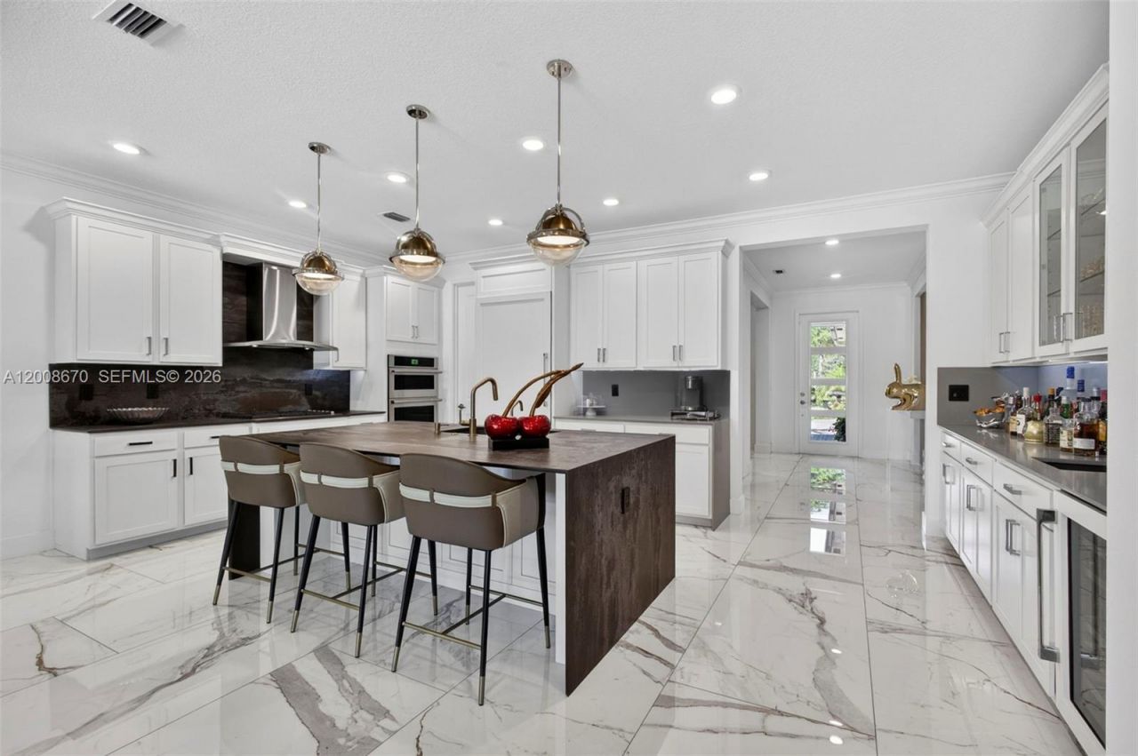 10626 Starling Way, West Palm Beach, FL 33412 Photo