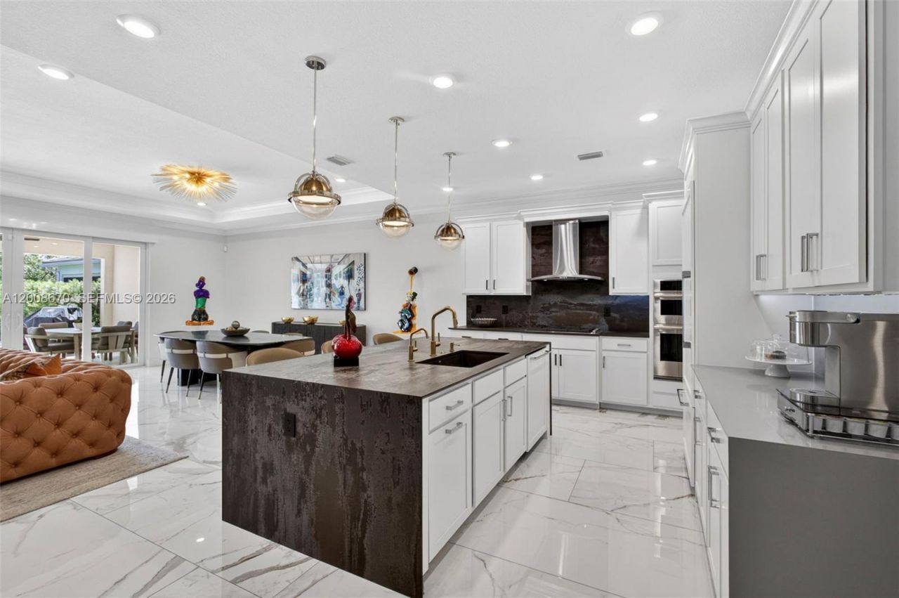 10626 Starling Way, West Palm Beach, FL 33412 Photo