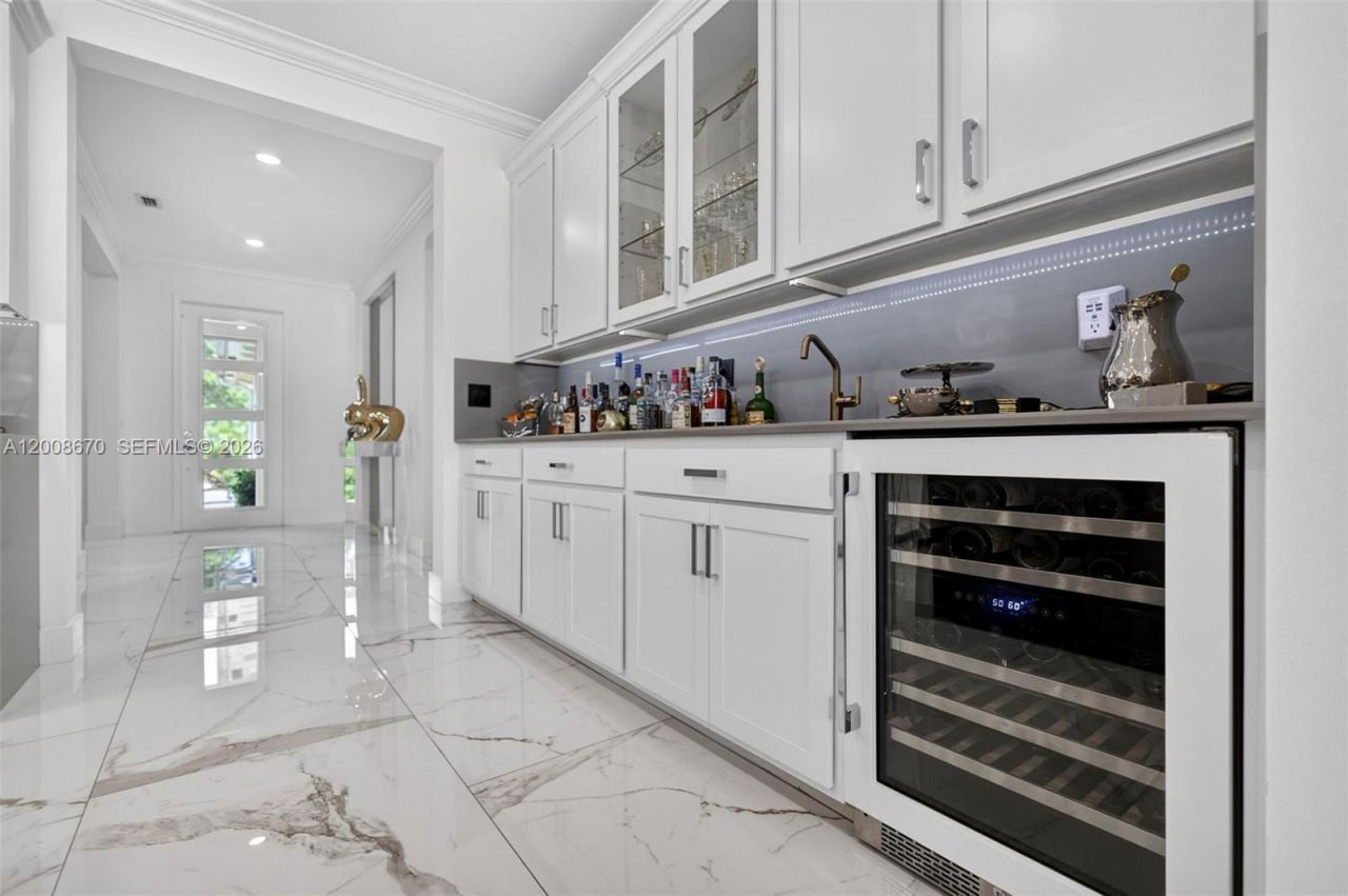 10626 Starling Way, West Palm Beach, FL 33412 Photo