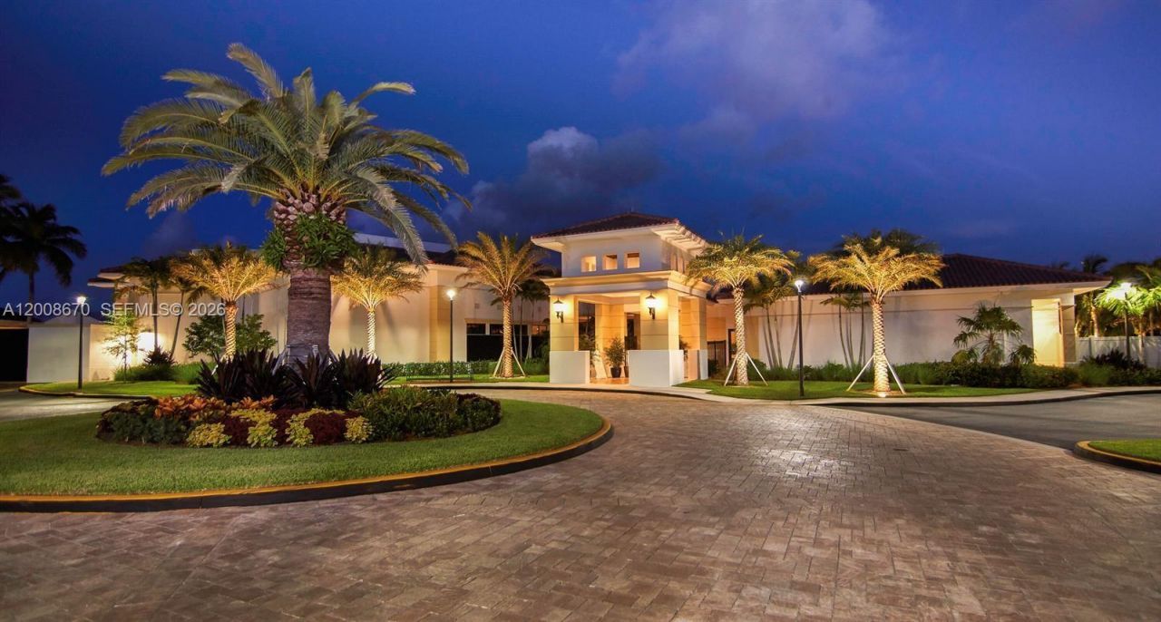 10626 Starling Way, West Palm Beach, FL 33412 Photo