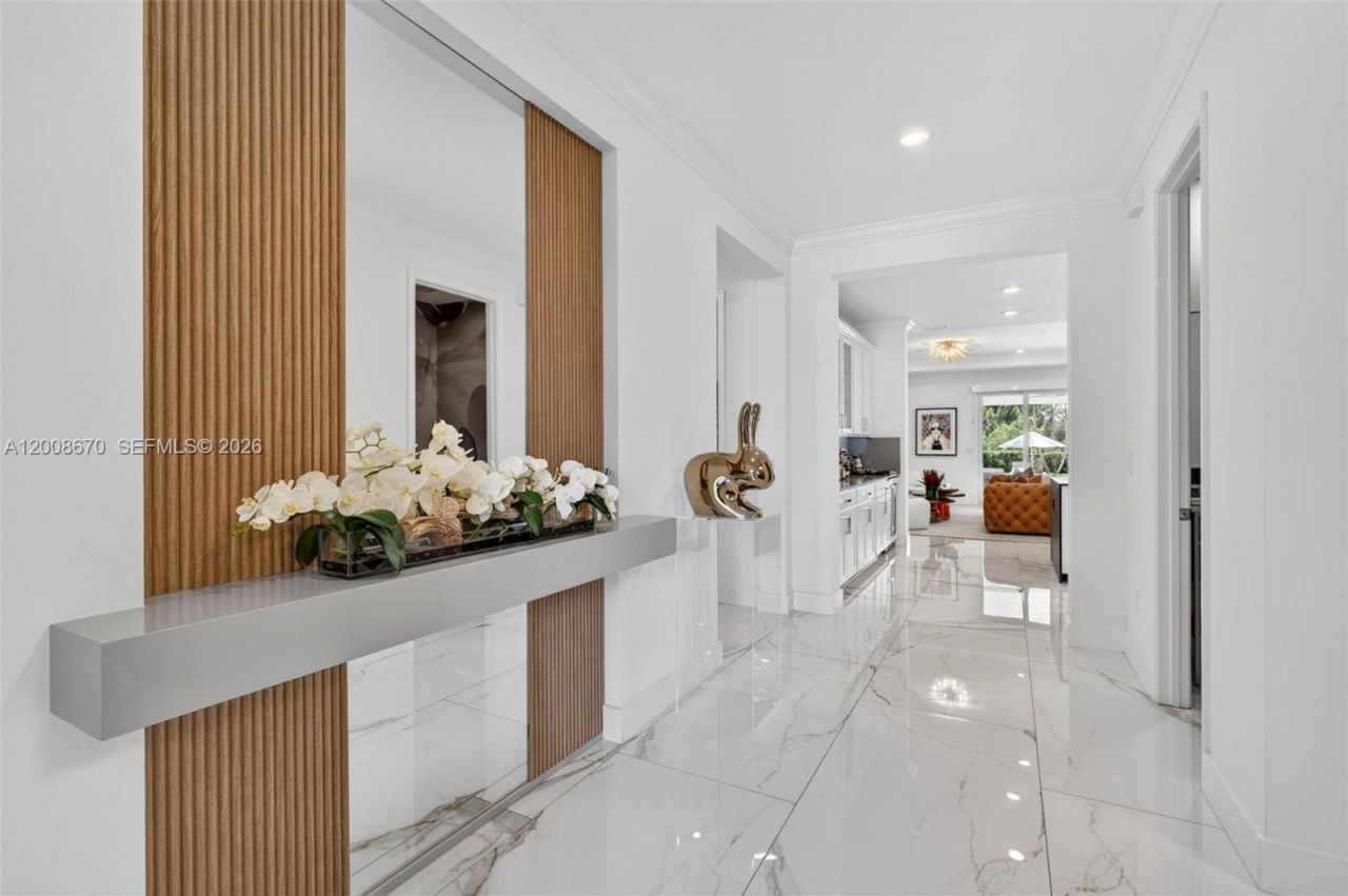 10626 Starling Way, West Palm Beach, FL 33412 Photo