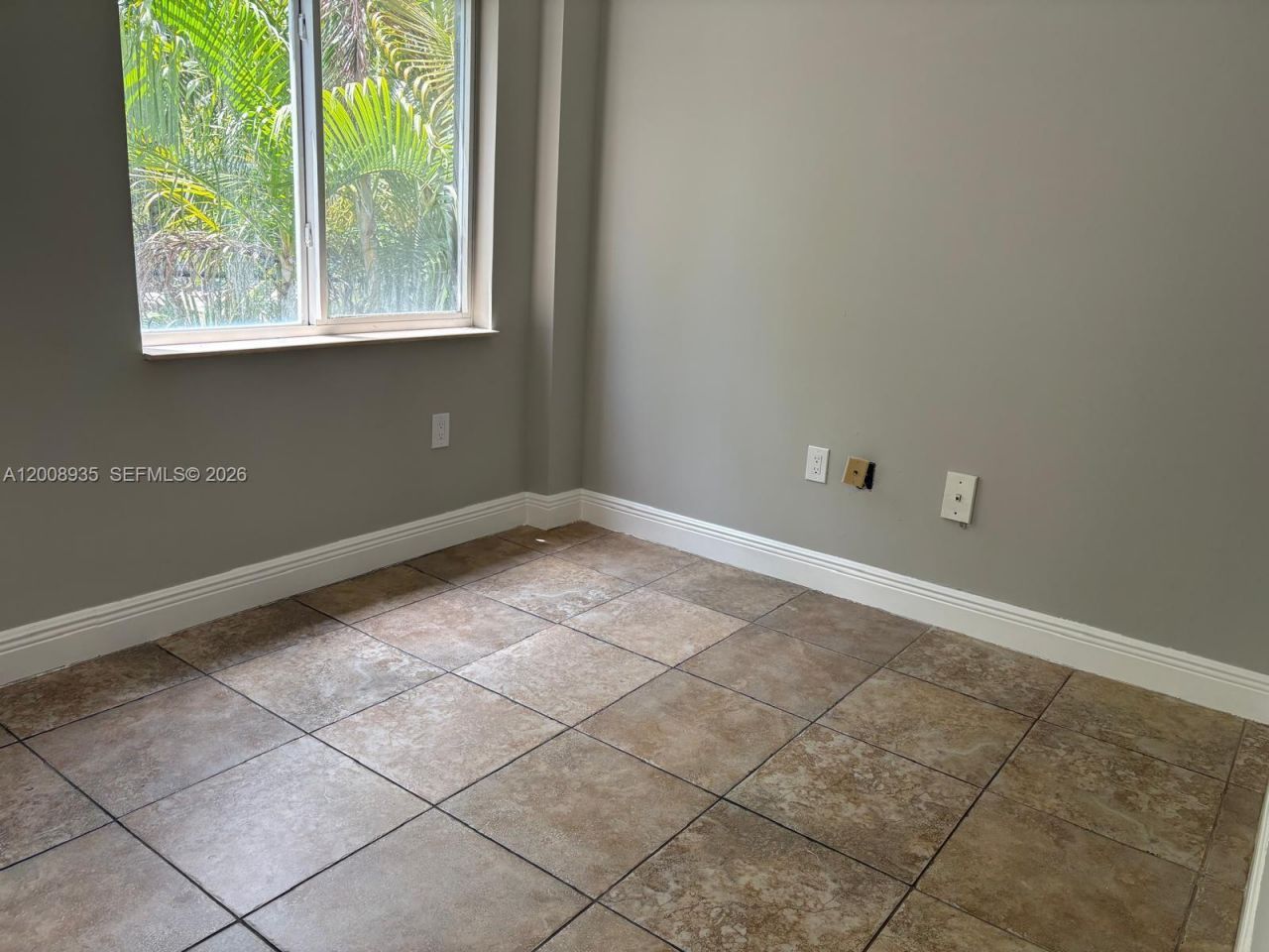 948 SW 3rd St, Unit 205, Miami, FL 33130 Photo