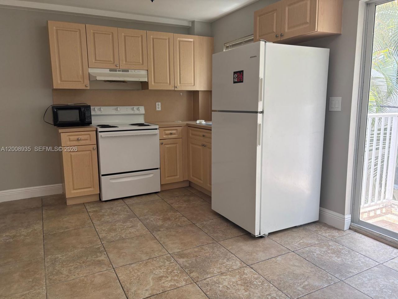 948 SW 3rd St, Unit 205, Miami, FL 33130 Photo