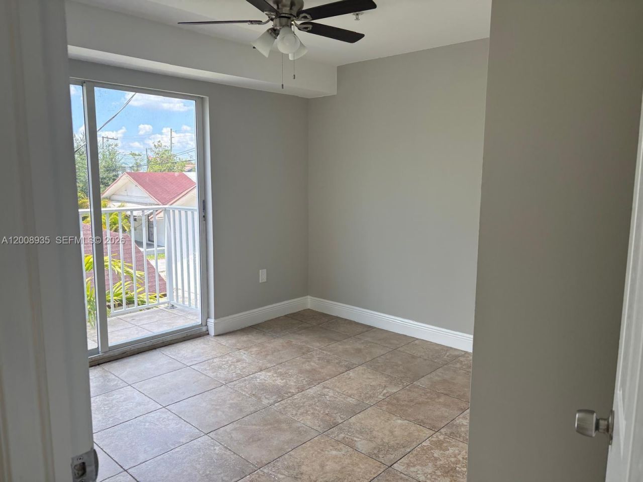 948 SW 3rd St, Unit 205, Miami, FL 33130 Photo