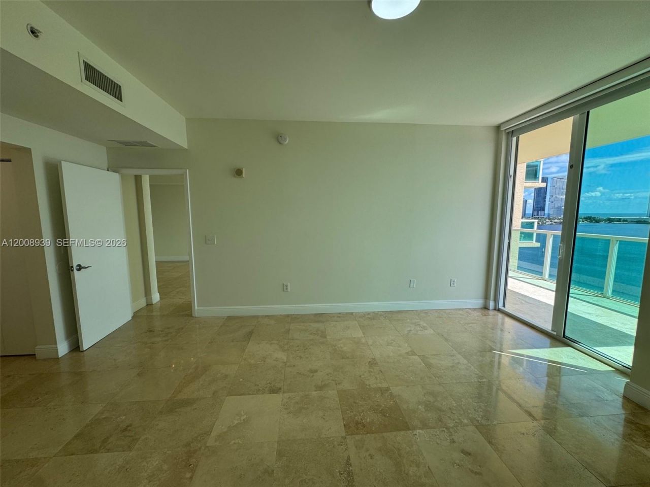 3330 NE 190 St, Unit 1215, Aventura, FL 33180 Photo