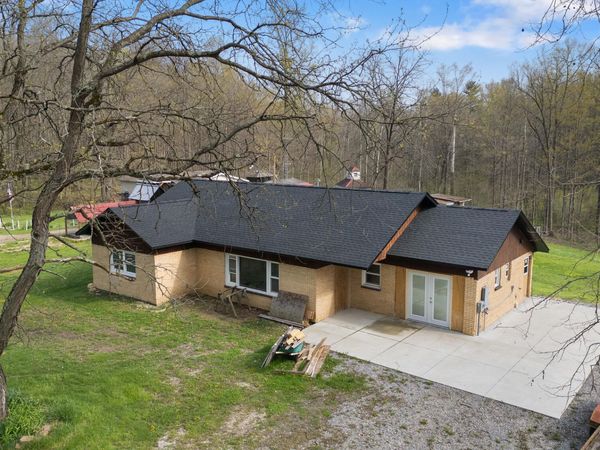 52933 68th Avenue, Lawrence, MI 49064