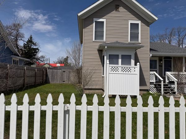 713 E Michigan Avenue, Grayling, MI 49738