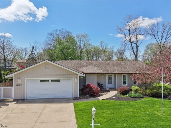 14784 Stone Creek Oval , Strongsville, OH 44149
