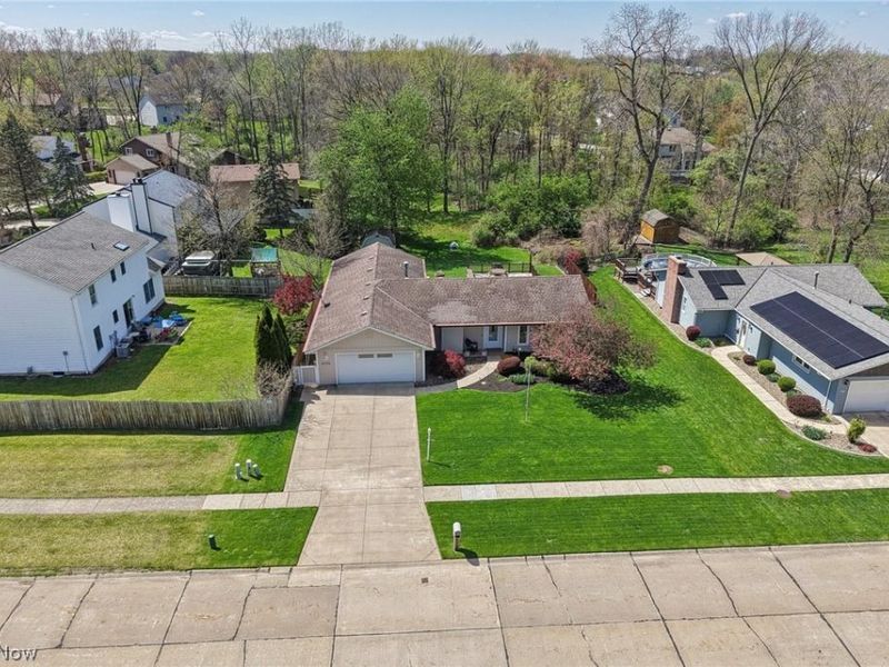 14784 Stone Creek Oval, Strongsville, OH 44149 Photo 2