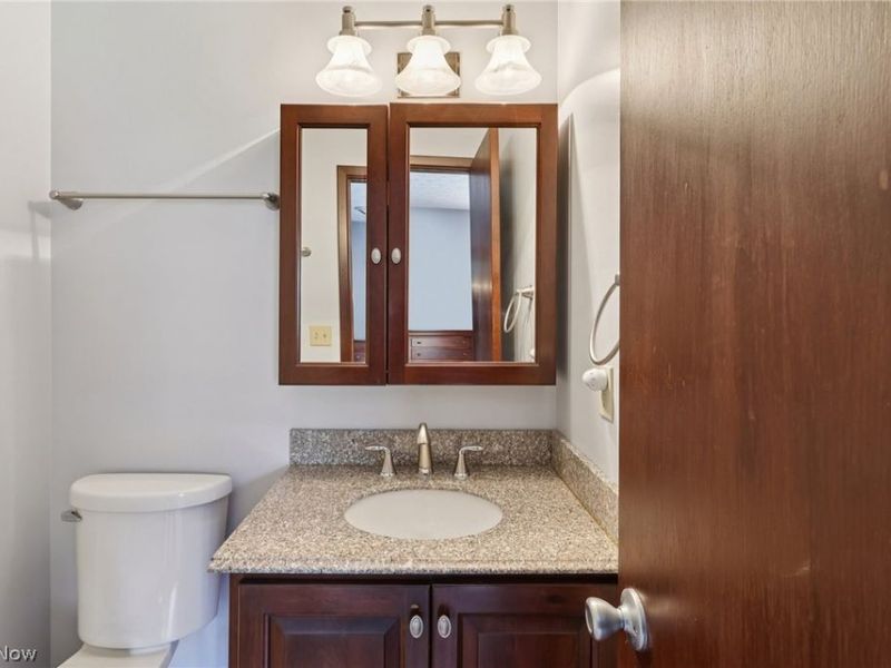 14784 Stone Creek Oval, Strongsville, OH 44149 Photo 23