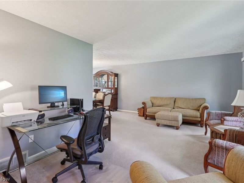 14784 Stone Creek Oval, Strongsville, OH 44149 Photo 5