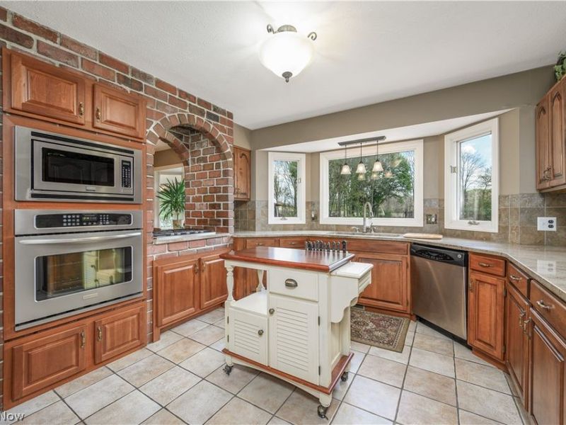 1632 Carriage House Drive, Mogadore, OH 44260 Photo 17