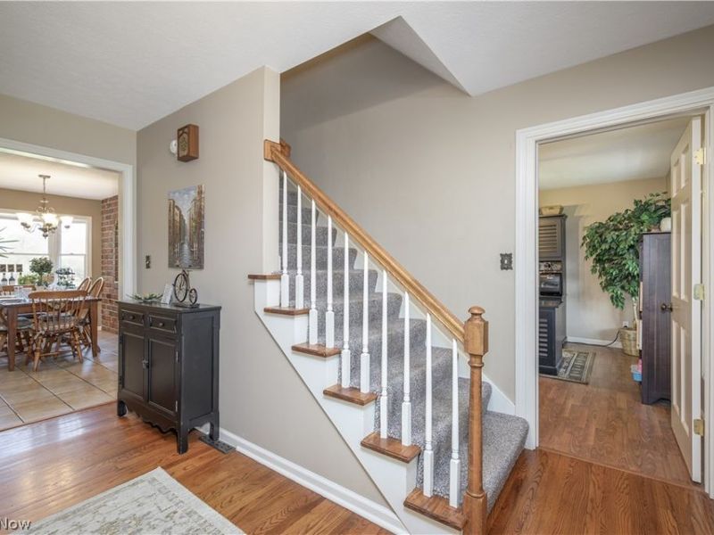 1632 Carriage House Drive, Mogadore, OH 44260 Photo 7