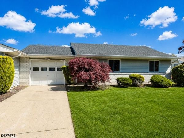 732 Ralston Plz, Monroe, NJ 08831