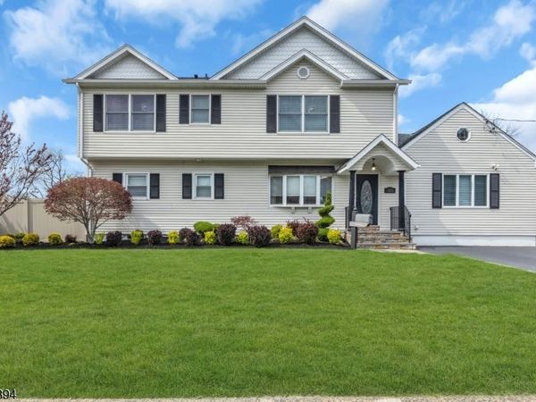 105 Morril Dr, South Plainfield, NJ 07080