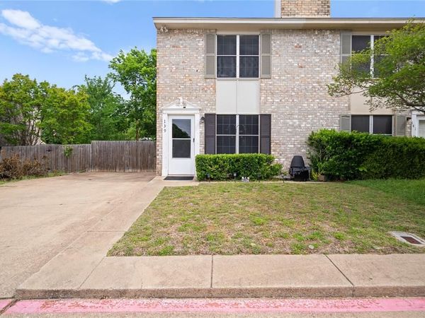139 Graystone Place, Duncanville, TX 75137