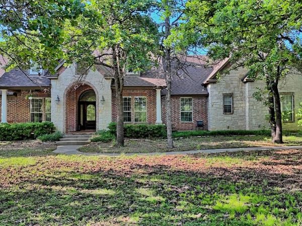 735 Sleepy Hollow Lane, Valley View, TX 76272