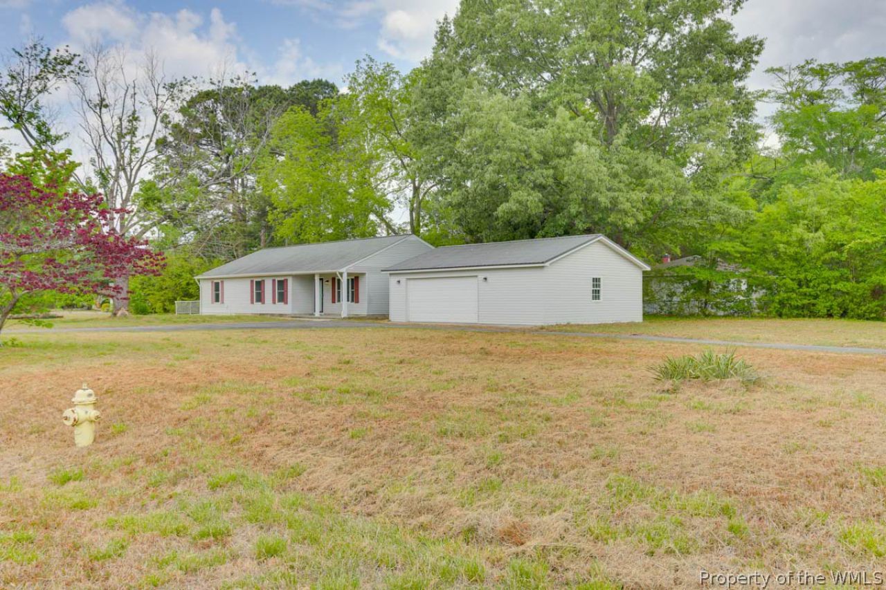 6881 Michael Lane, Gloucester, VA 23072 Main Photo