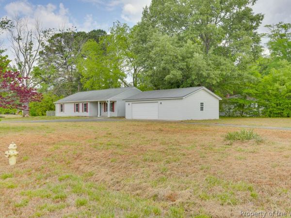 6881 Michael Lane , Gloucester, VA 23072