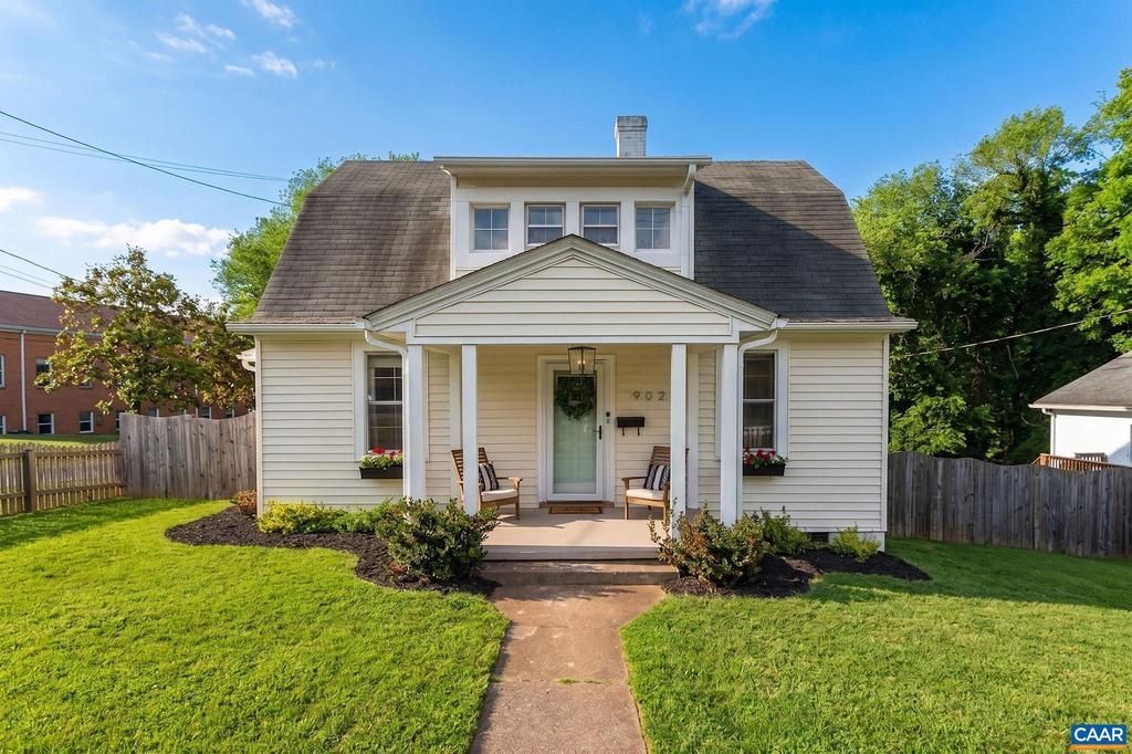 902 Saint Clair Ave, Charlottesville, VA 22901 Main Photo