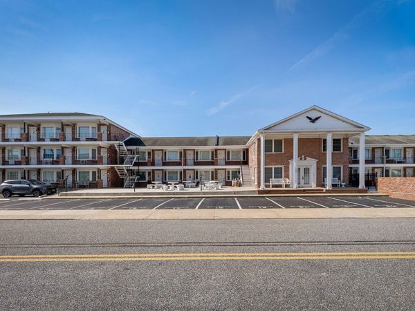 402 E ST PAUL AVENUE , Unit 101, WILDWOOD CREST, NJ 08260