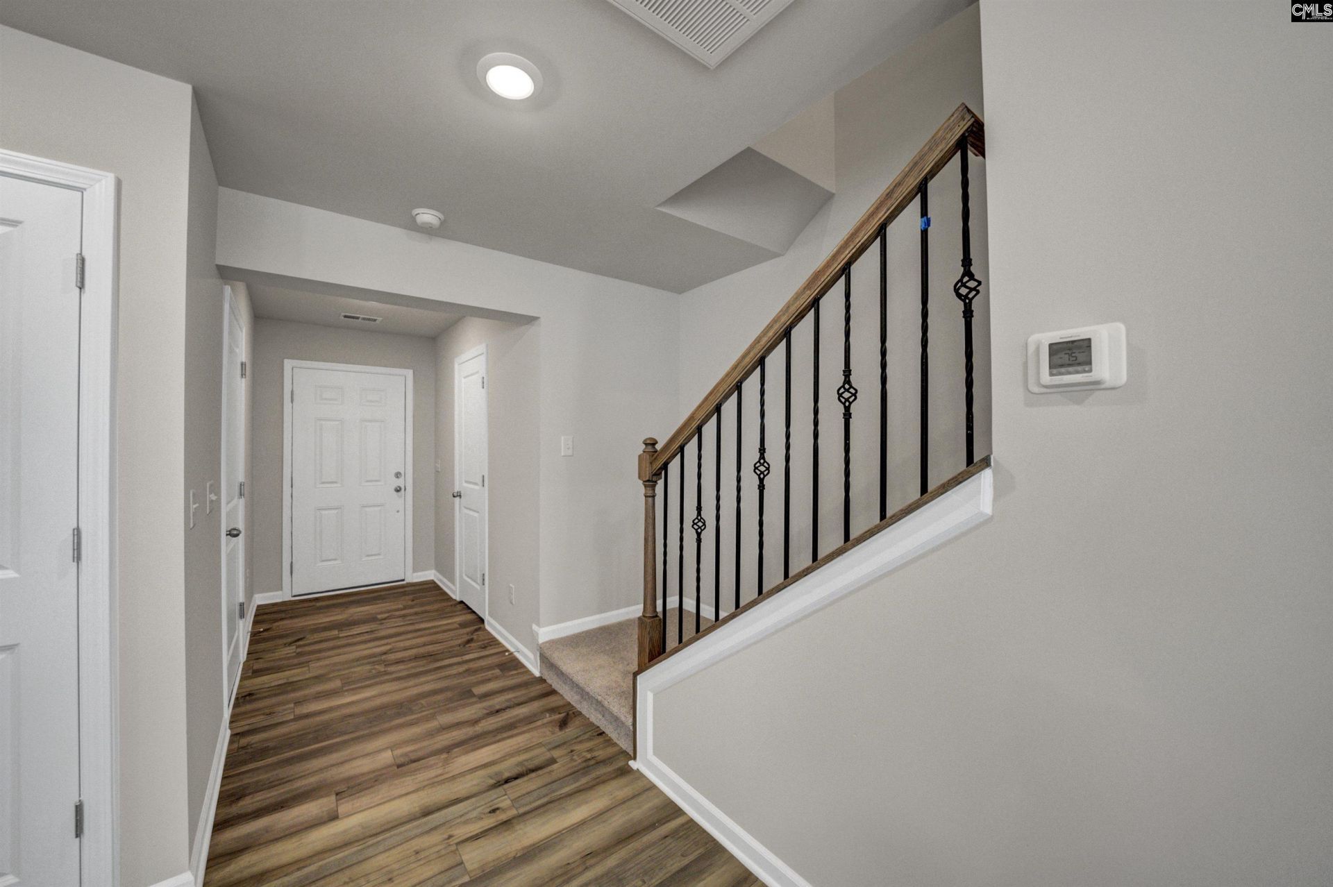 170 Winding Chestnut Drive  Photo 4