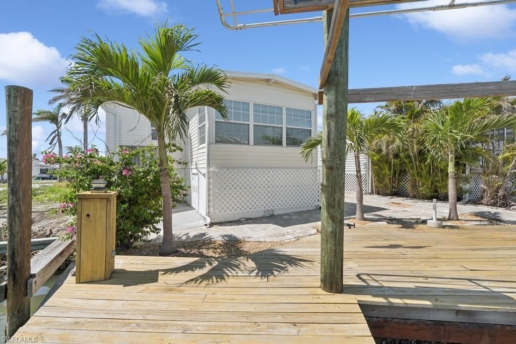 12 Nancy Ln , Fort Myers Beach, FL 33931 Photo