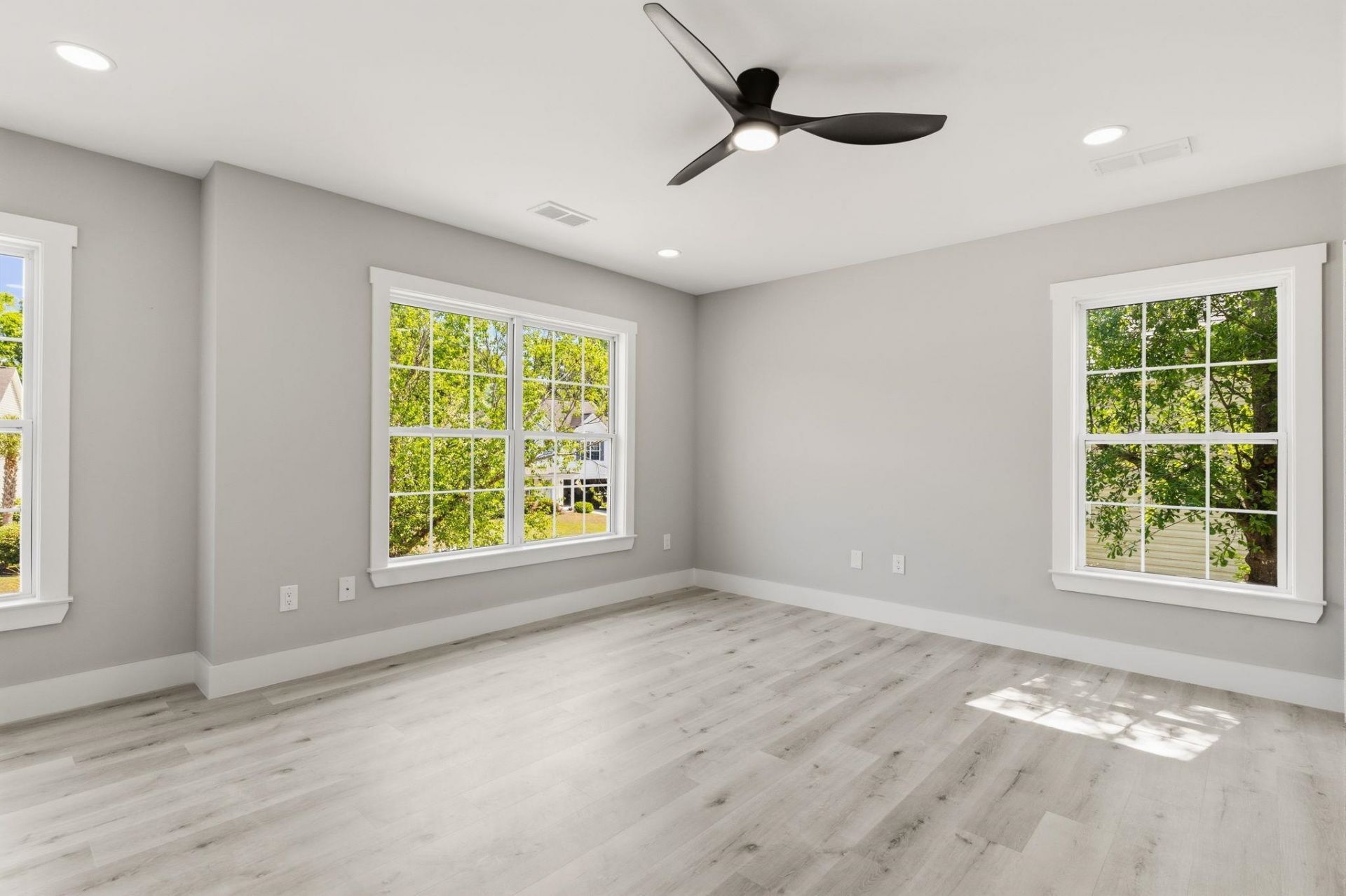 320 Muscari Dr. Photo 19