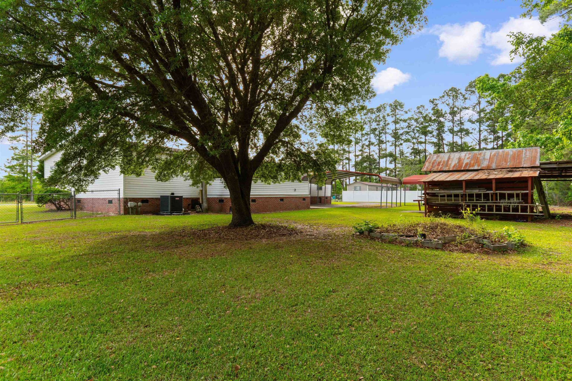 652 Bear Grass Rd W Photo 34